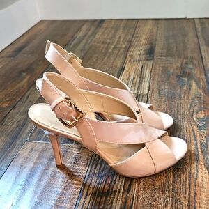 Michael Kors Elegant‎ Nude Slingback Peep Toe Heels. Size 7.5